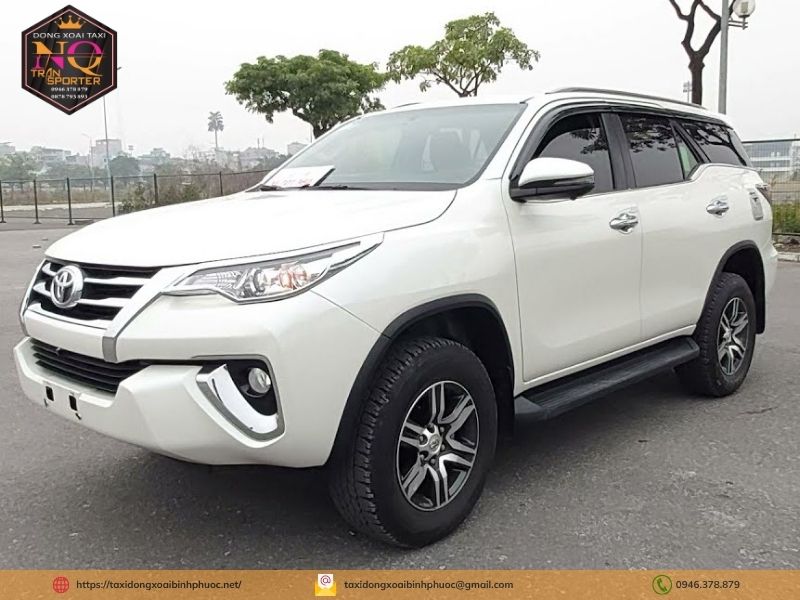 Đặt xe taxi 4 chỗ 7 chỗ chất lượng, giá rẻ ở đâu?